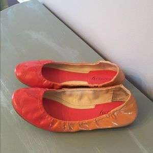 Adorable ombre ballet flats